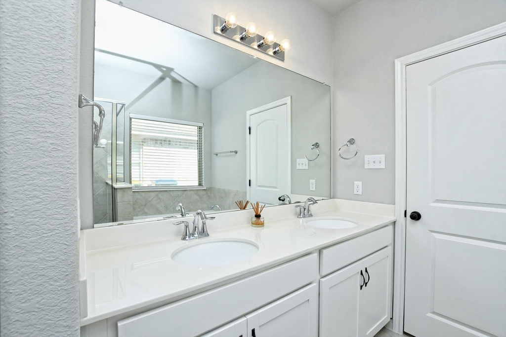 11817 Comedero Way - Photo 17