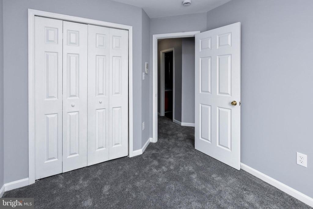 2547 Enterprise Place - Photo 43