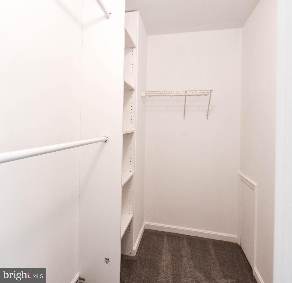 2547 Enterprise Place - Photo 35
