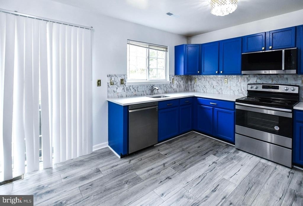 2547 Enterprise Place - Photo 26