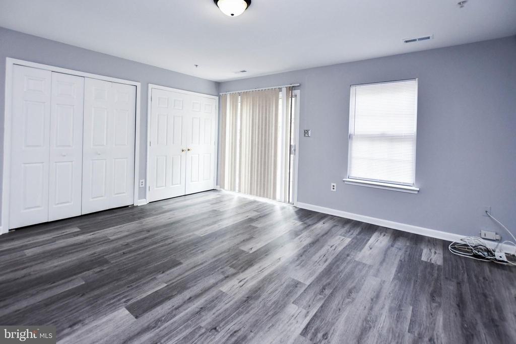 2547 Enterprise Place - Photo 14