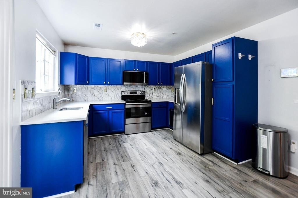 2547 Enterprise Place - Photo 27