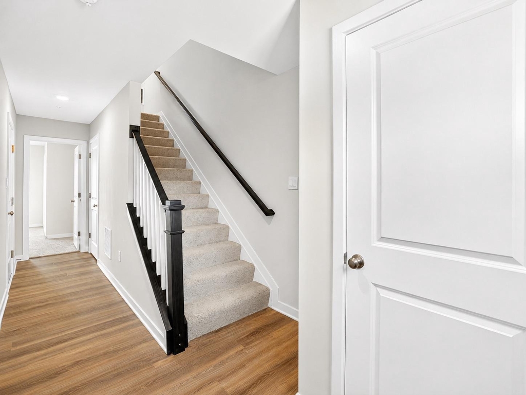 436 Whirl Lane - Photo 3