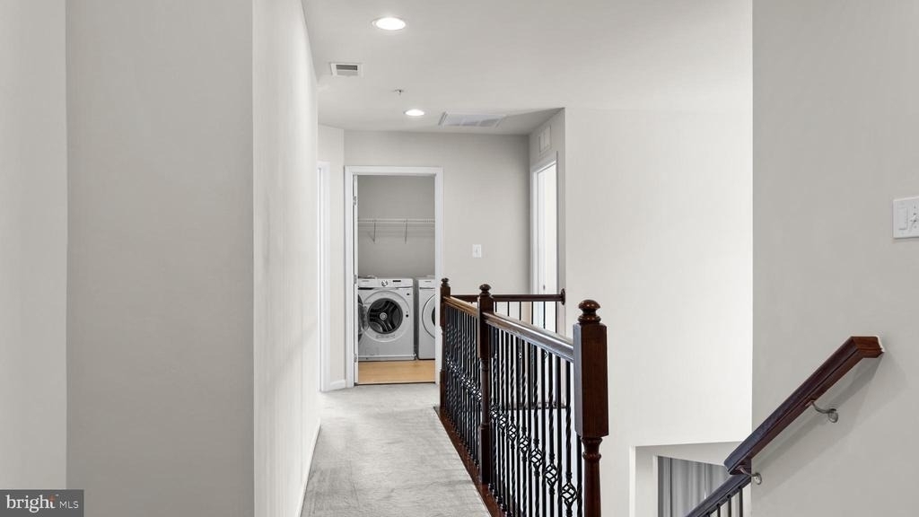 10185 Warfield Street - Photo 8