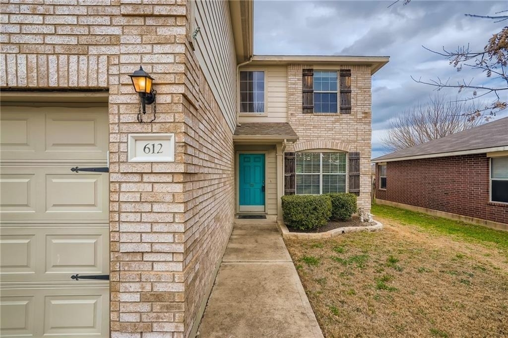 612 Copper Ct - Photo 1