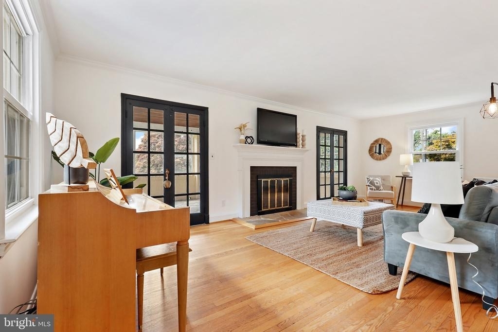 9223 Old Court - Photo 12