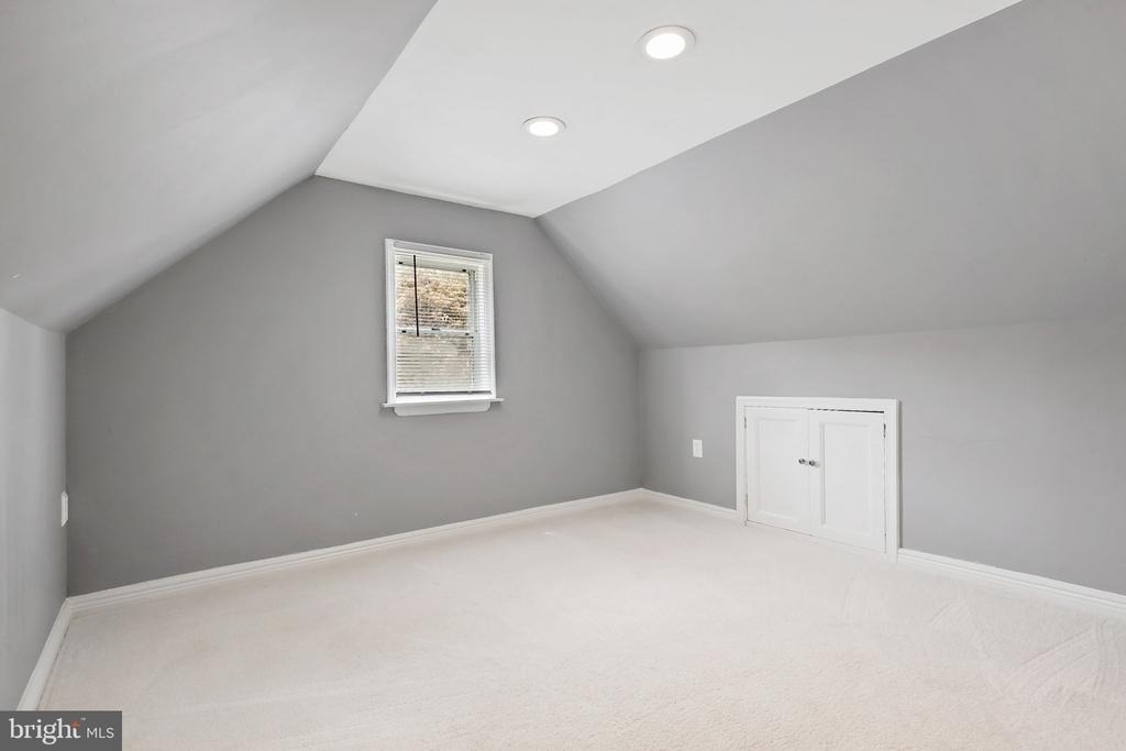 9223 Old Court - Photo 53