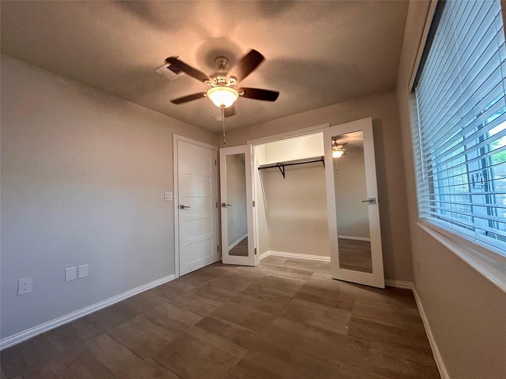 8905 Tronewood Dr - Photo 25