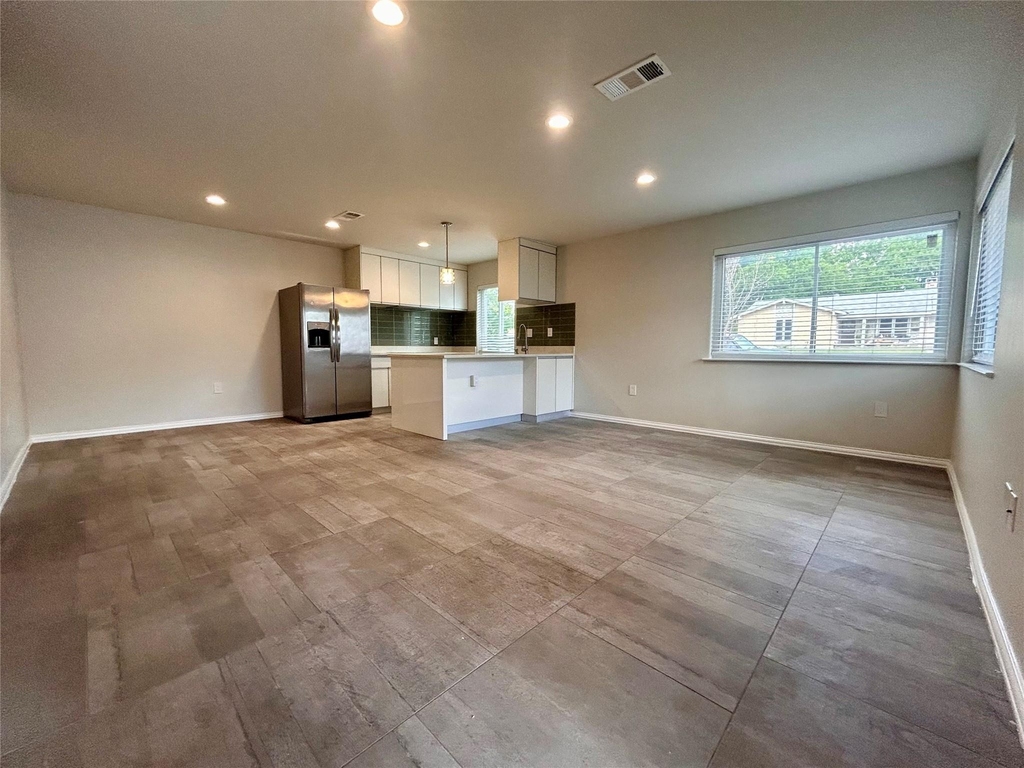 8905 Tronewood Dr - Photo 18