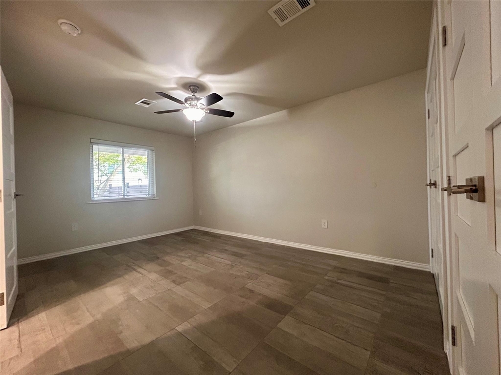 8905 Tronewood Dr - Photo 13