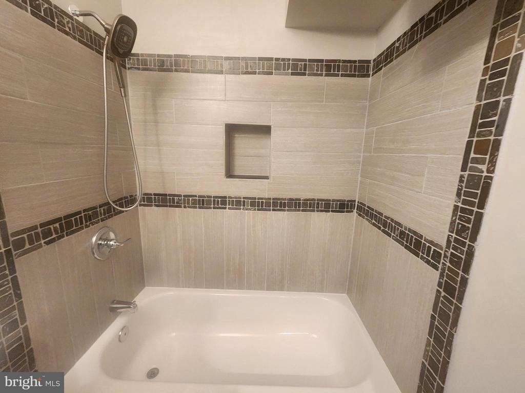 303 Folcroft Street - Photo 6