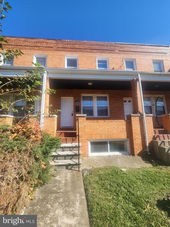 303 Folcroft Street - Photo 0