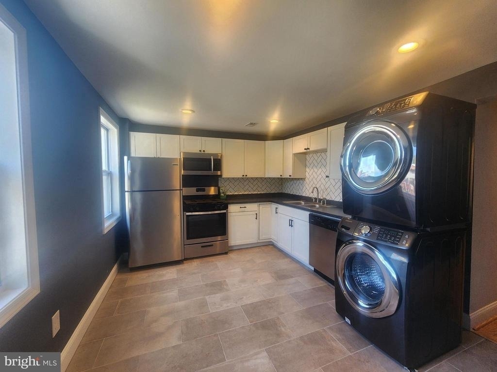 303 Folcroft Street - Photo 7