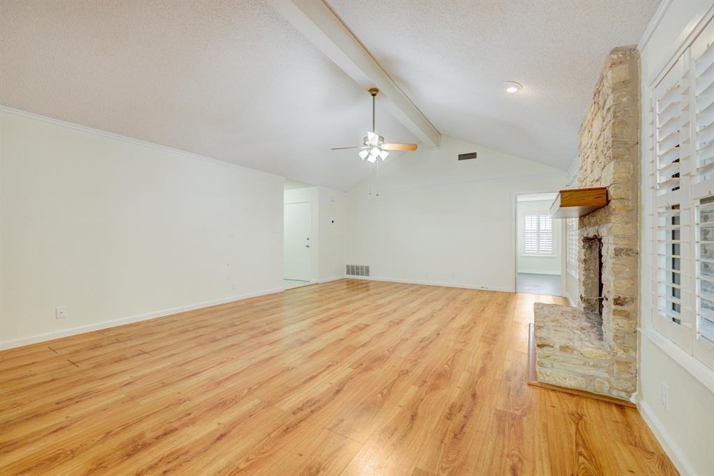 1704 Foxfire Dr - Photo 4