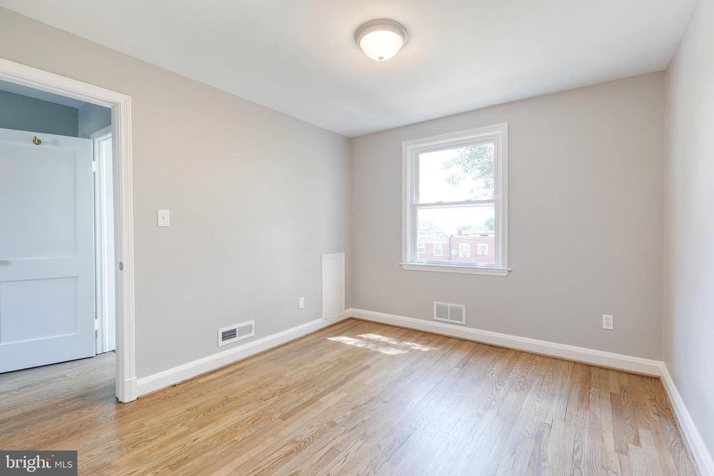 633 Lucia Avenue - Photo 12