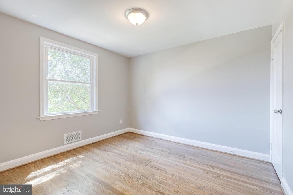 633 Lucia Avenue - Photo 11