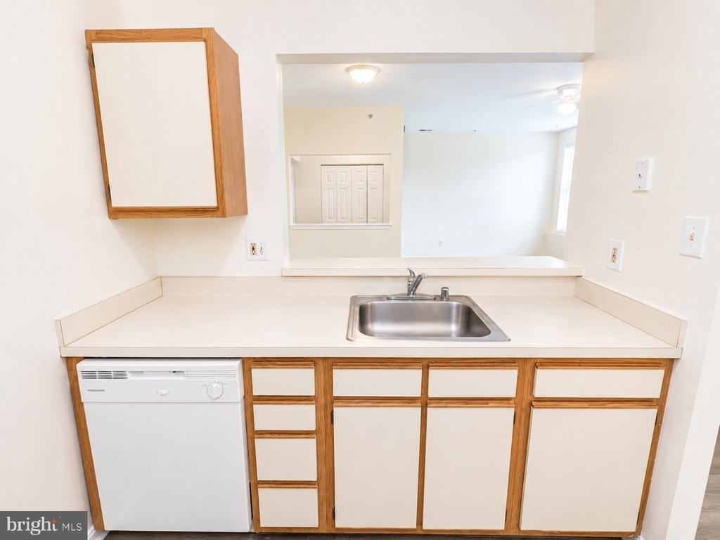 604 Moonglow Road - Photo 11