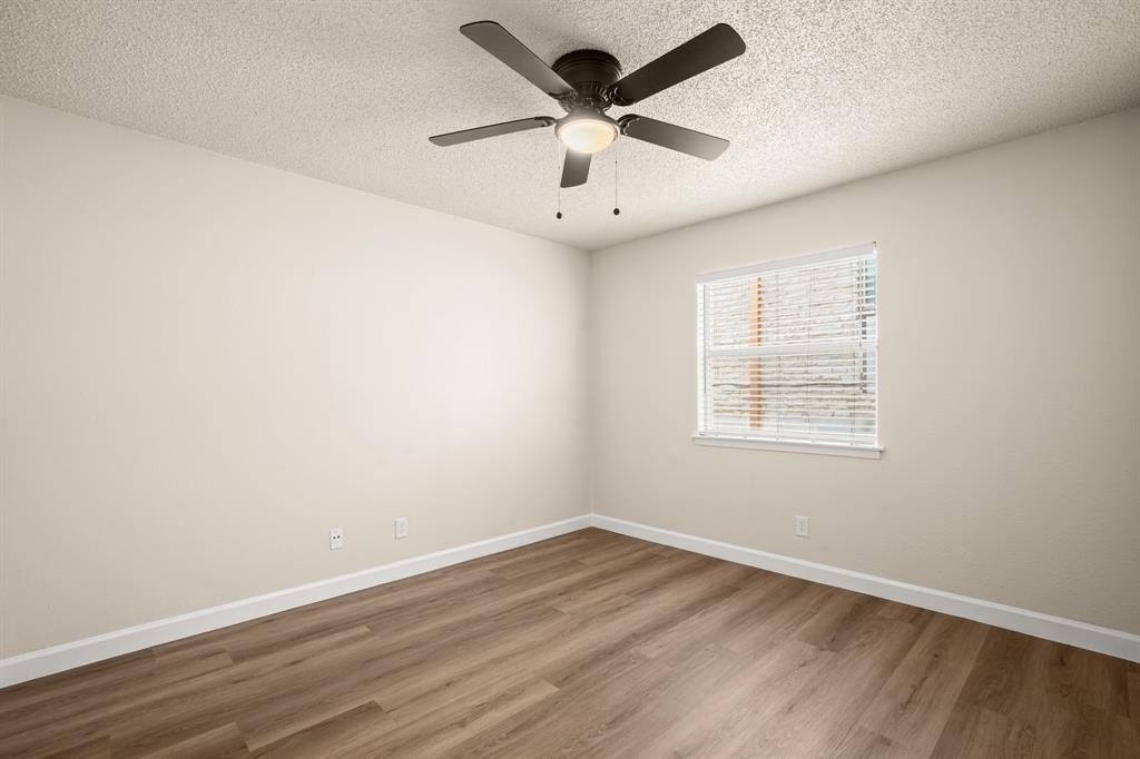 2408 Longview St - Photo 8
