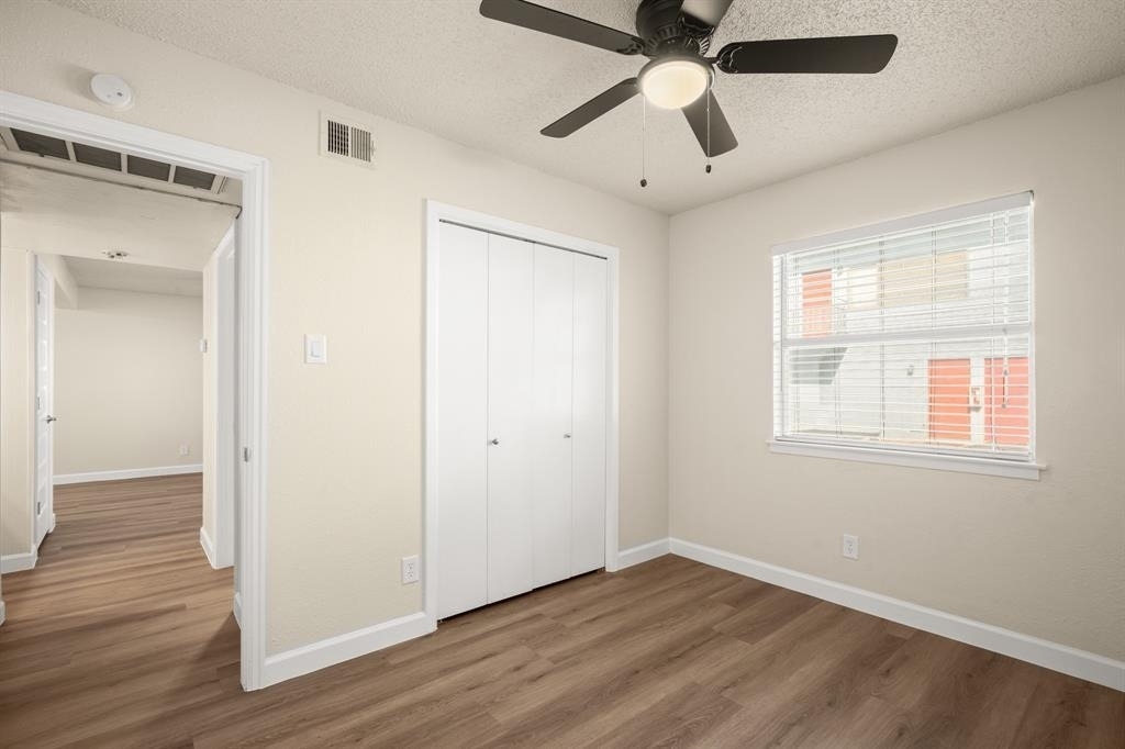 2408 Longview St - Photo 7