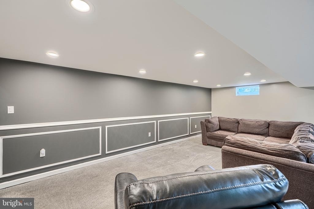 520 White Oak Drive - Photo 20