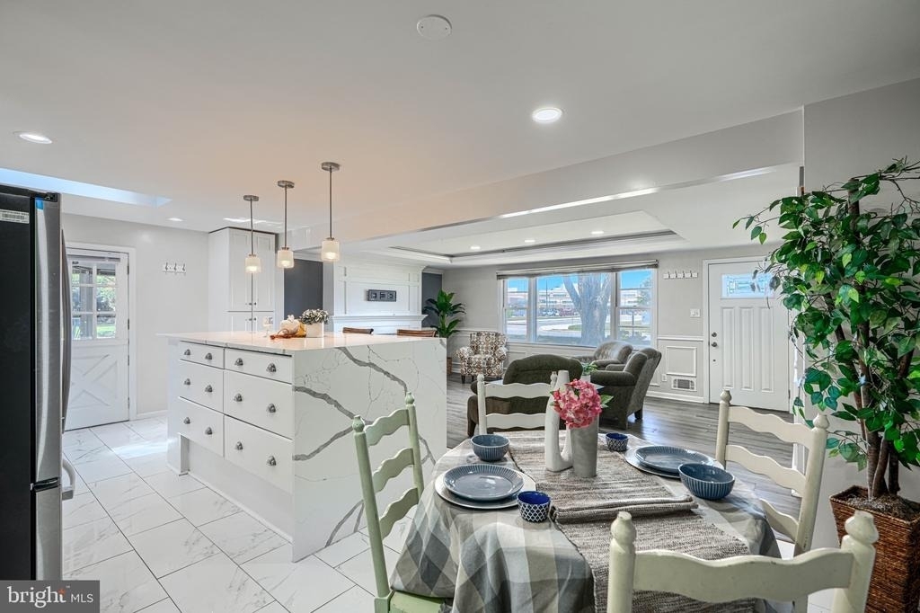 520 White Oak Drive - Photo 3