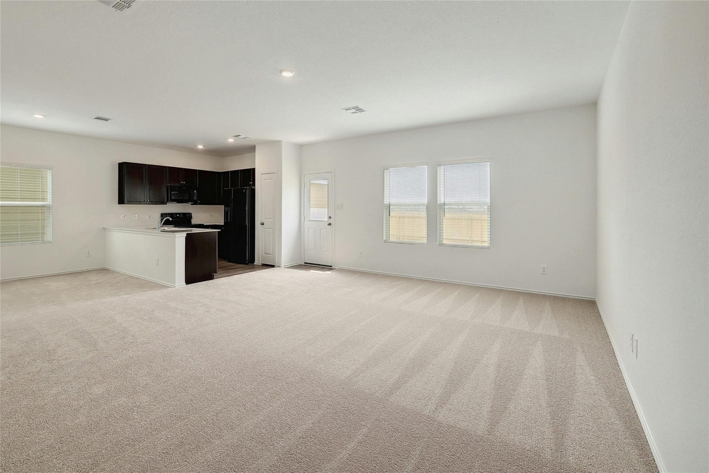 916 Rancho Del Cielo Loop - Photo 5