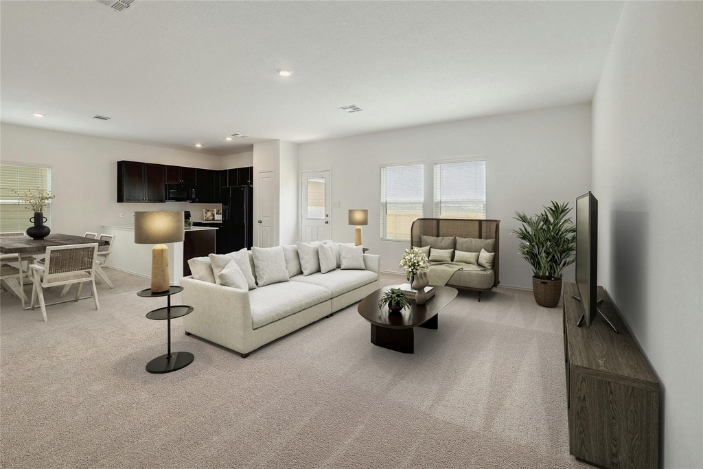916 Rancho Del Cielo Loop - Photo 1