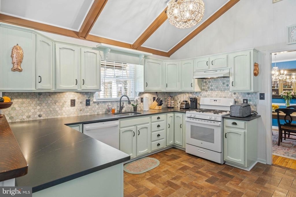 106 Kingsbridge Road - Photo 36