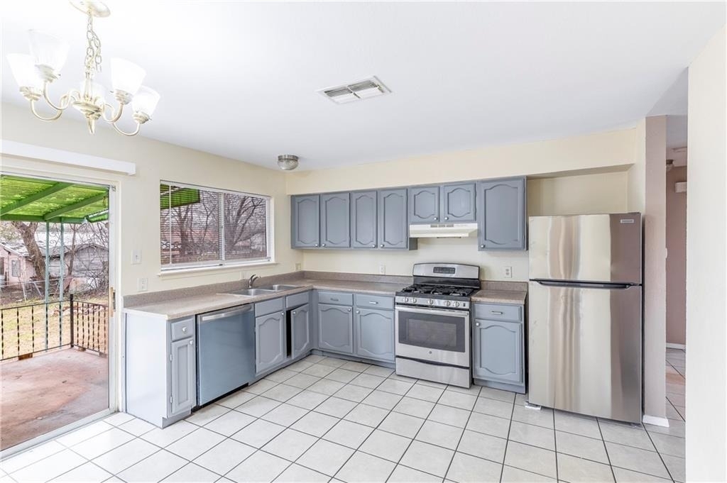 2325 Bendridge Trl - Photo 1