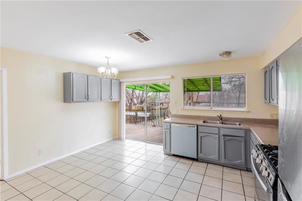 2325 Bendridge Trl - Photo 0