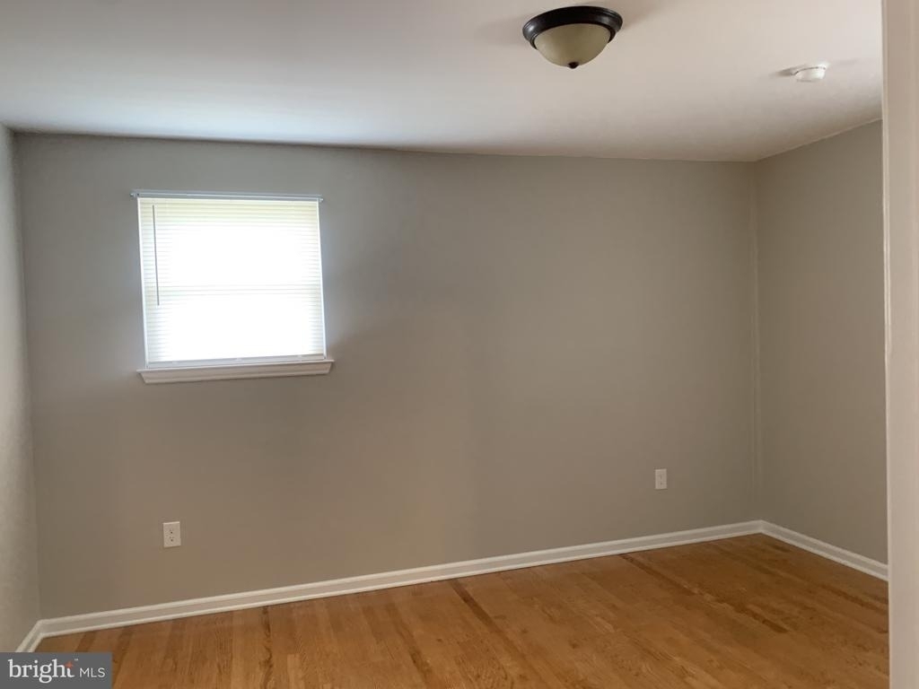 517 Garrick Road - Photo 40