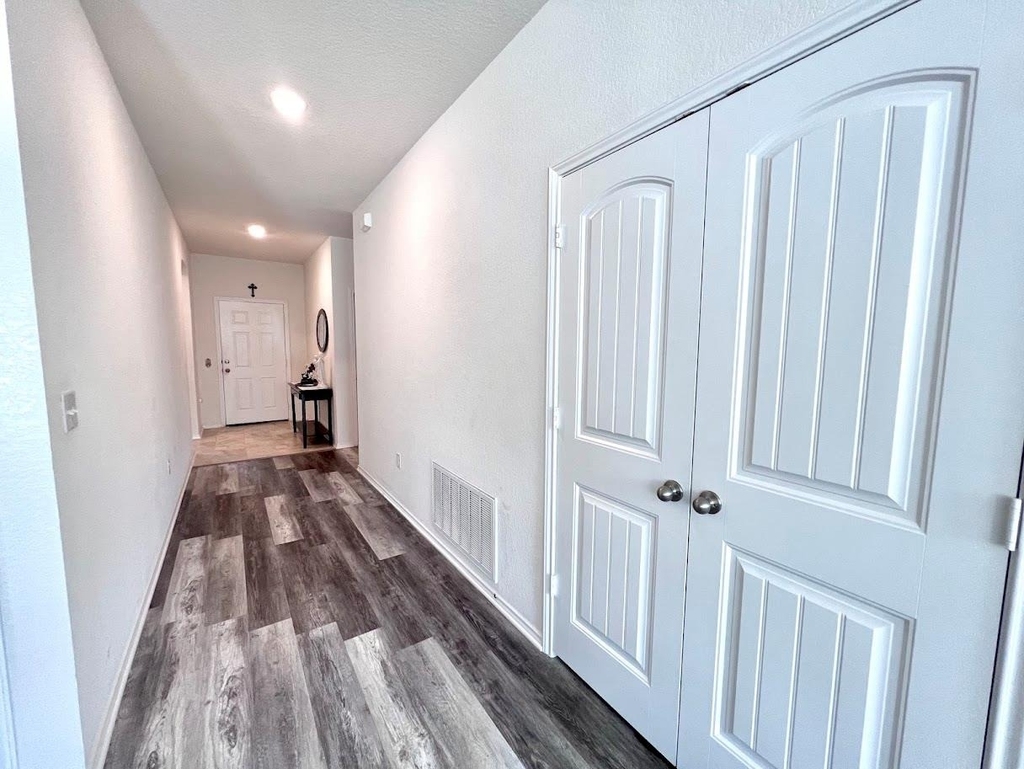 7900 W Crystalbrook - Photo 3
