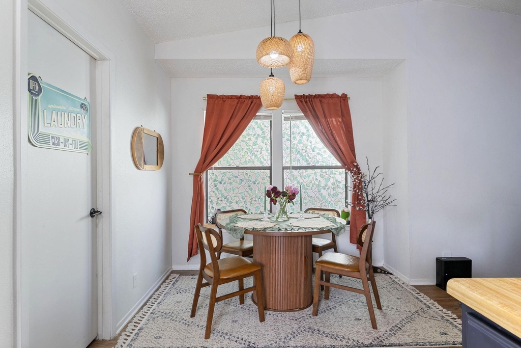 8317 Forest Ridge Dr - Photo 7