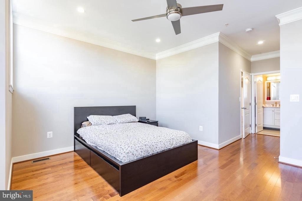 59 R Street Ne - Photo 16
