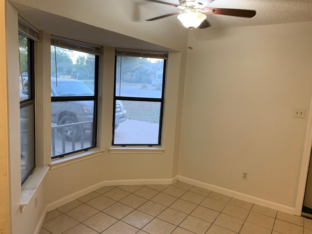 904 Norwell Ln - Photo 9