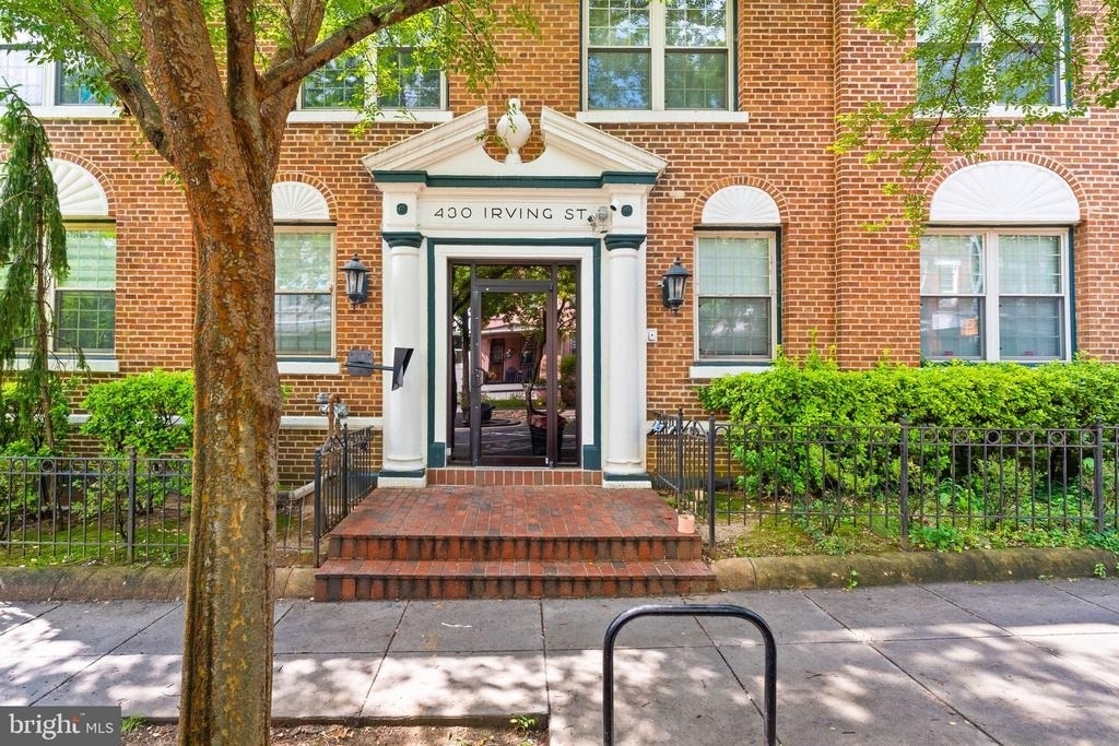 430 Irving Street Nw - Photo 3