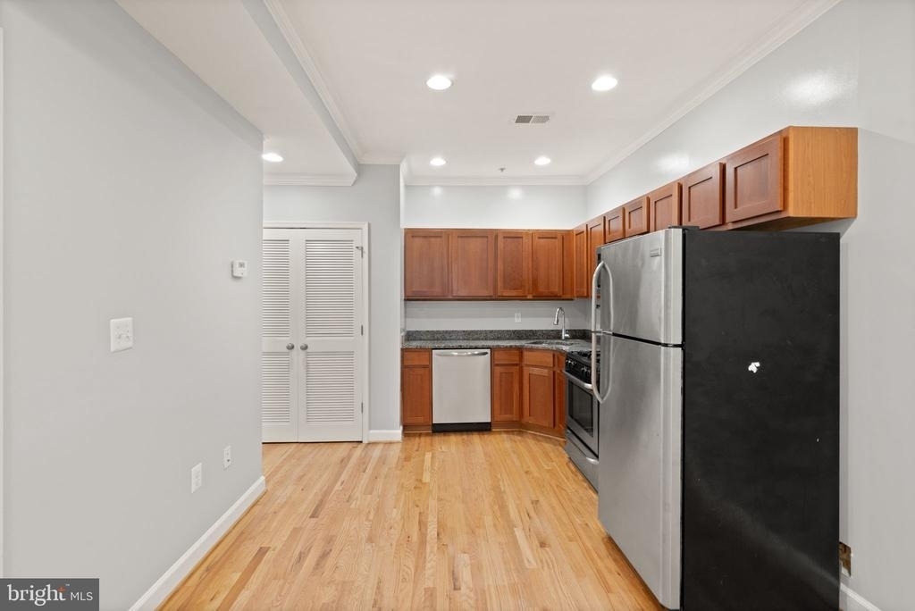 430 Irving Street Nw - Photo 12