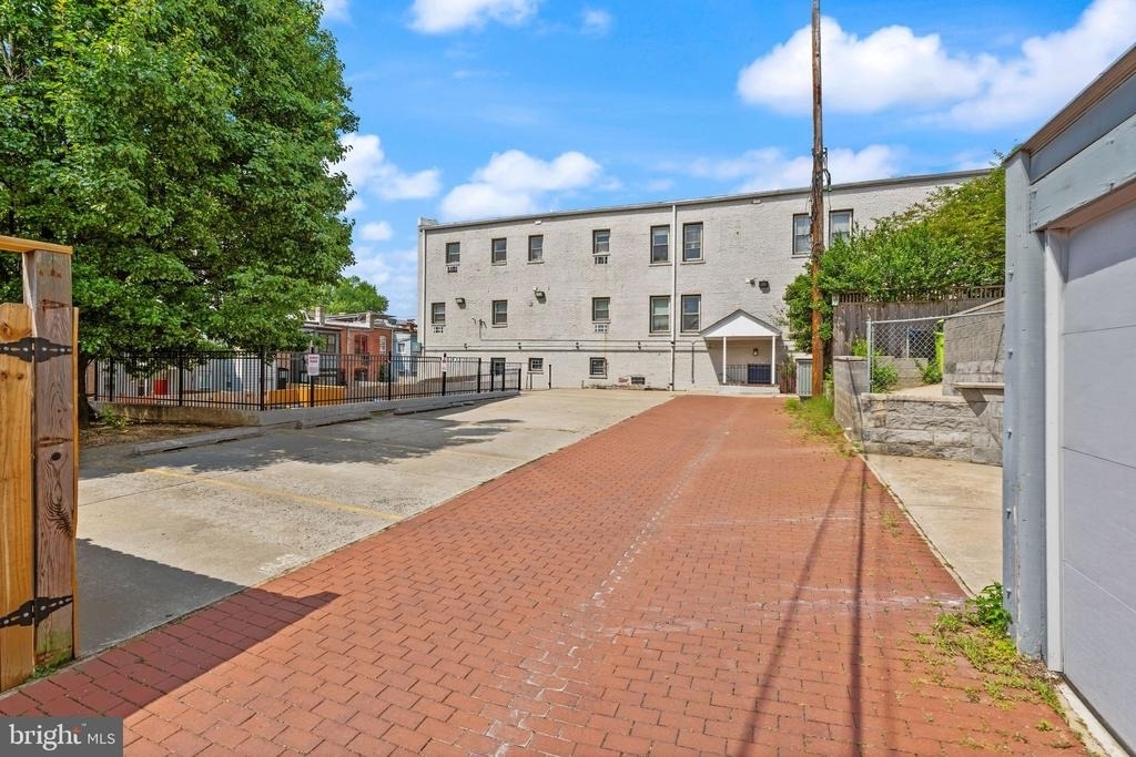 430 Irving Street Nw - Photo 29