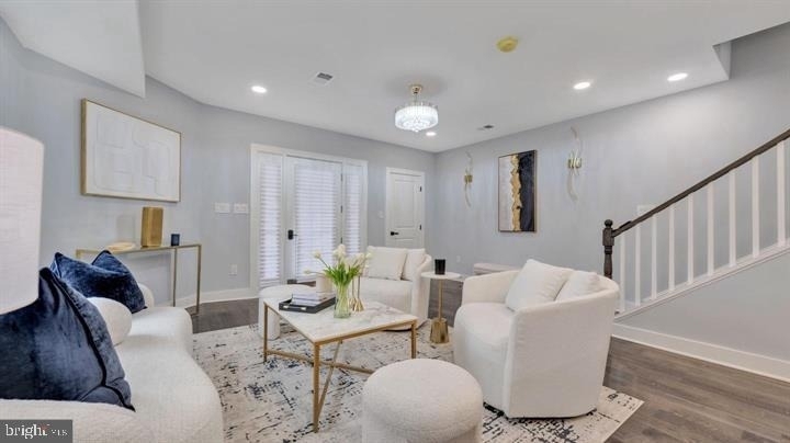 413 Ingraham Street Nw - Photo 3