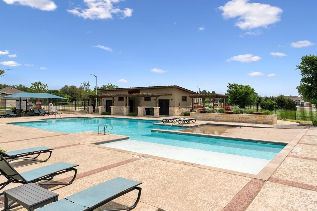 1805 Artesian Springs Xing - Photo 35