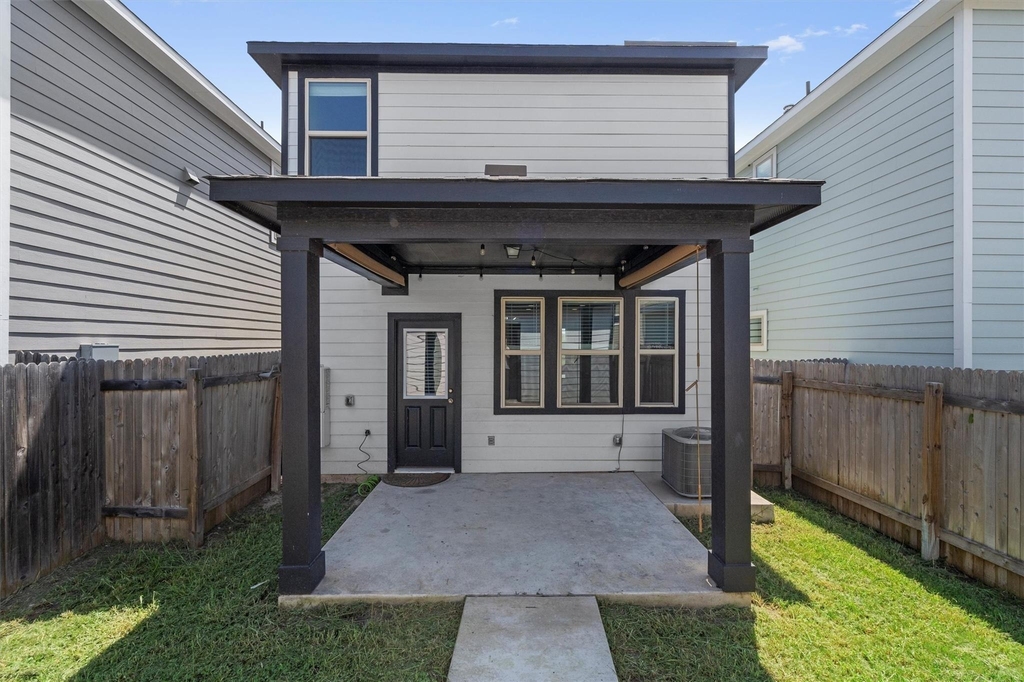 1805 Artesian Springs Xing - Photo 27