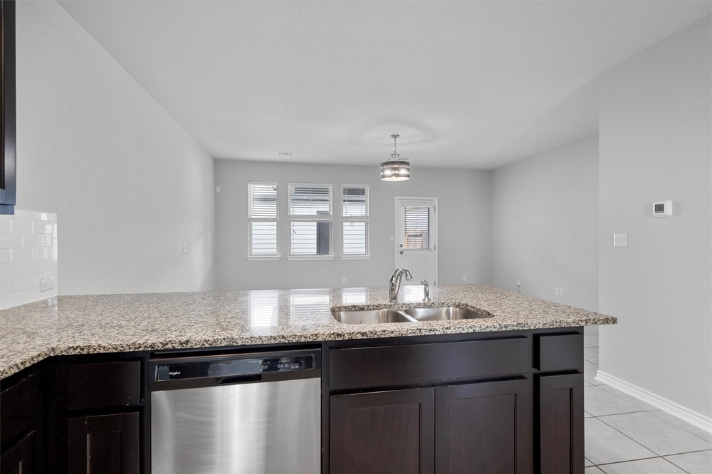 1805 Artesian Springs Xing - Photo 14
