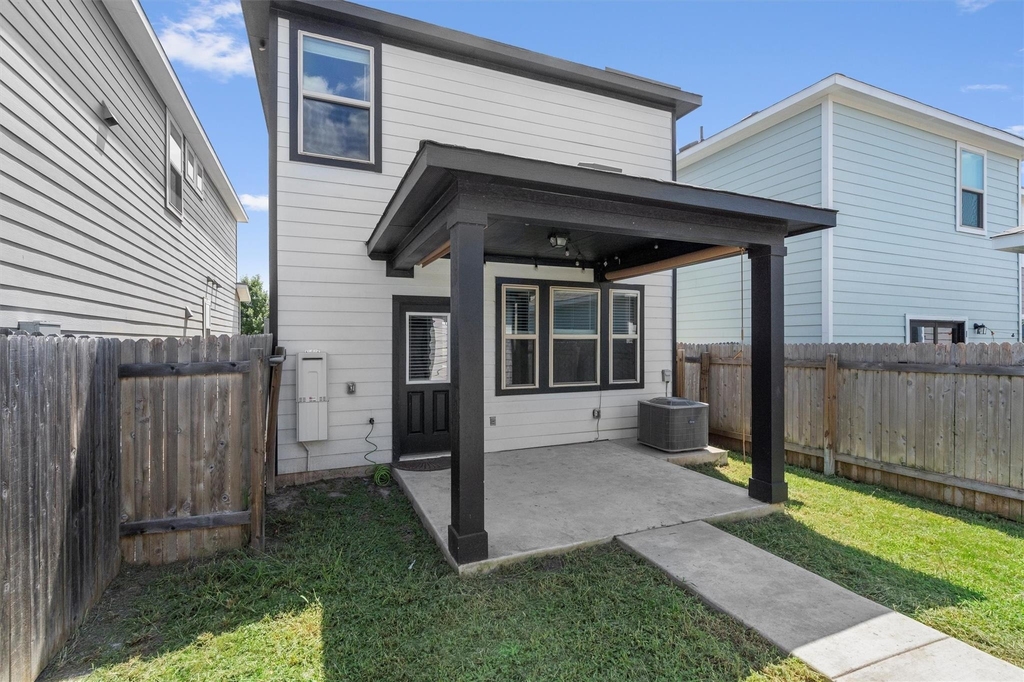 1805 Artesian Springs Xing - Photo 26