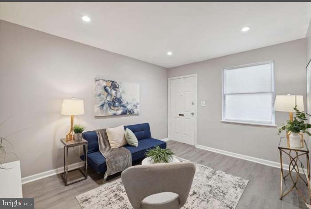 1721 Gales Place Ne - Photo 4