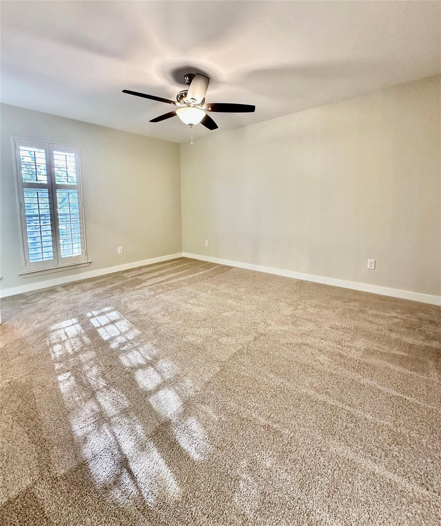 8111 Middle Ct - Photo 26
