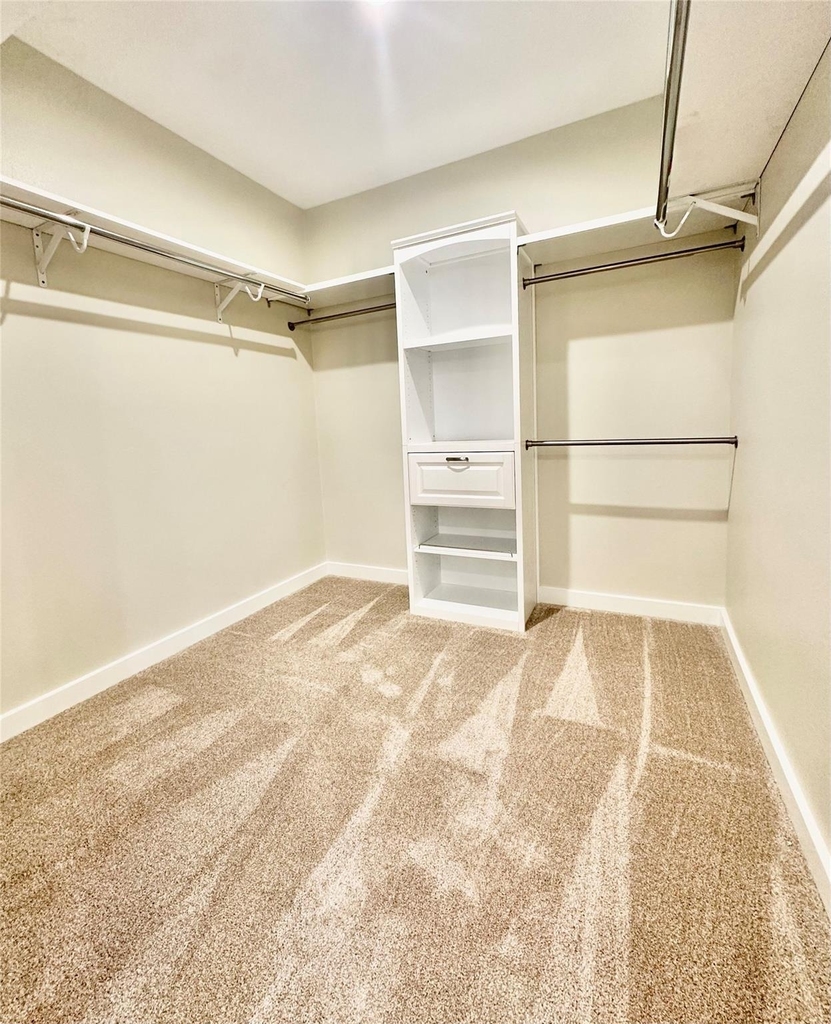 8111 Middle Ct - Photo 19