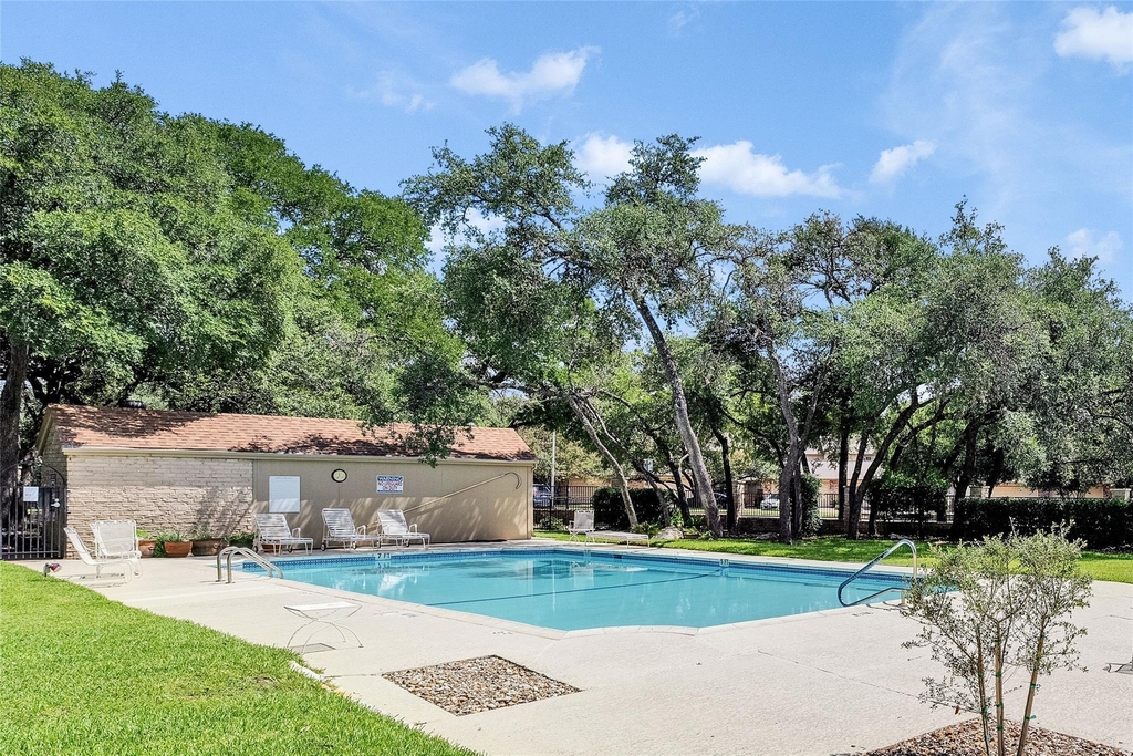 8111 Middle Ct - Photo 33