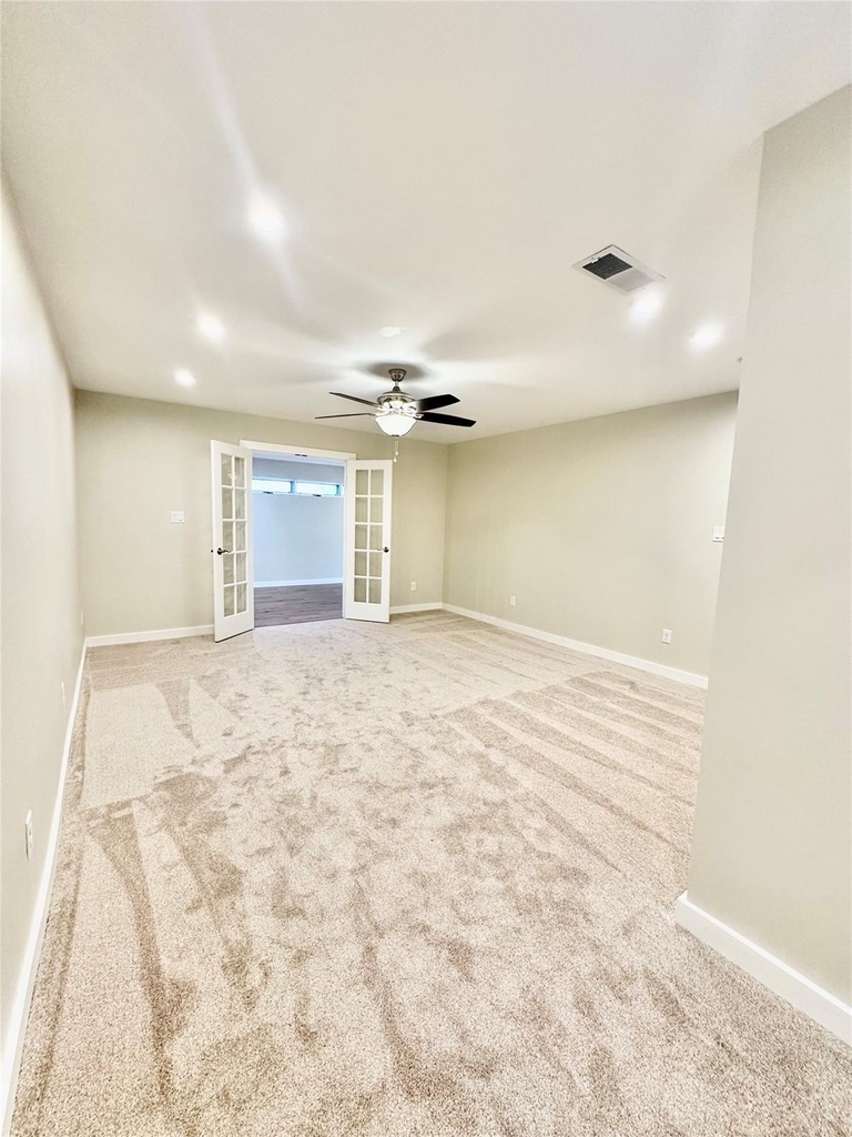 8111 Middle Ct - Photo 18