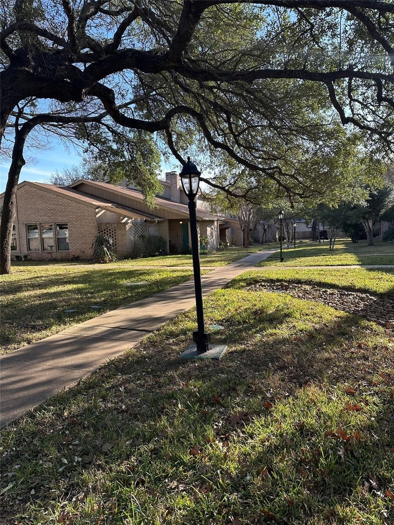 8111 Middle Ct - Photo 32