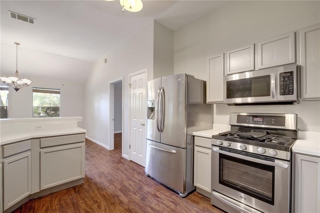 7509 Spivey Dr - Photo 2